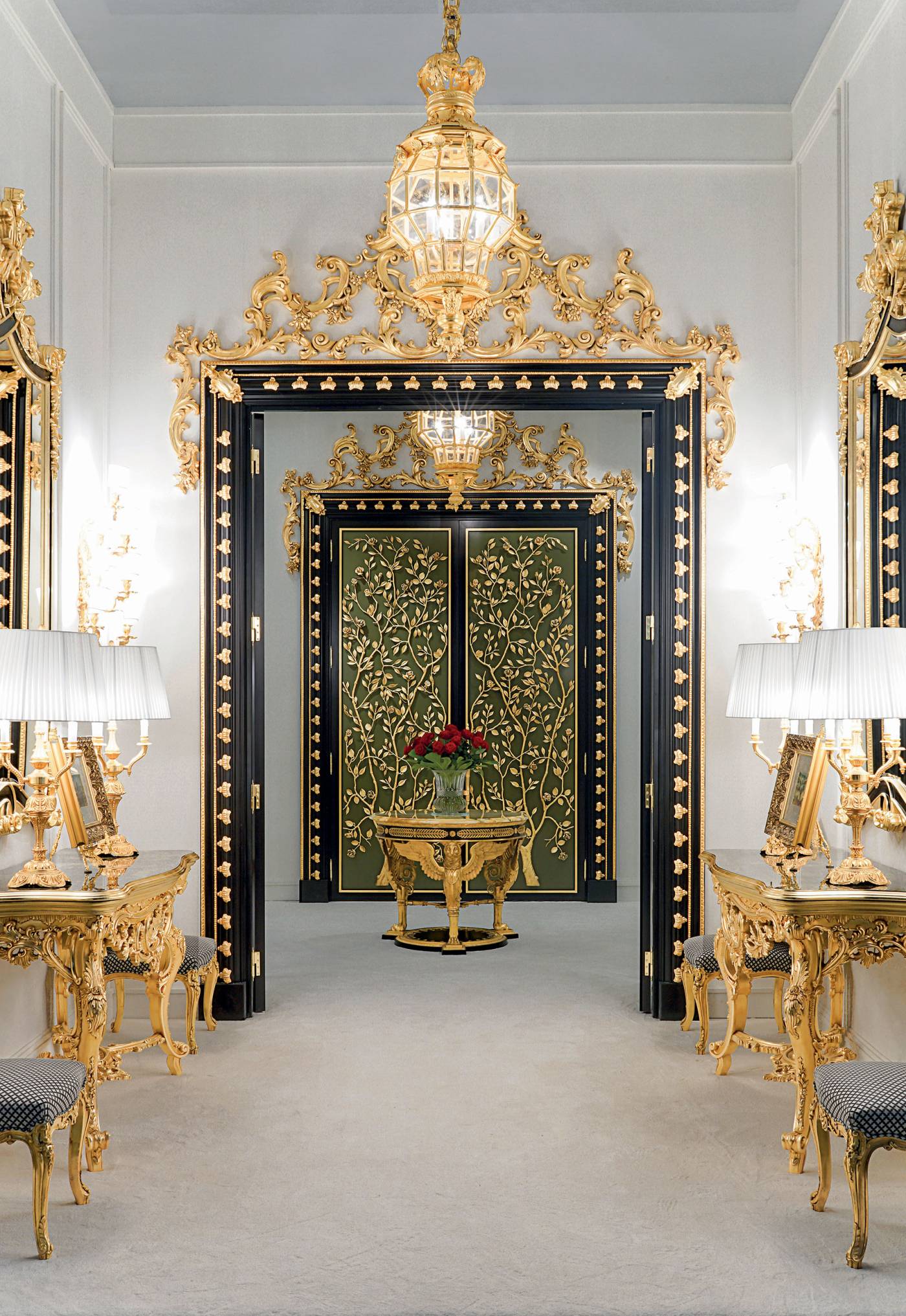 cg-capelletti-luxury-forniture-made-in-italy-elite-classic-door-entrance-03
