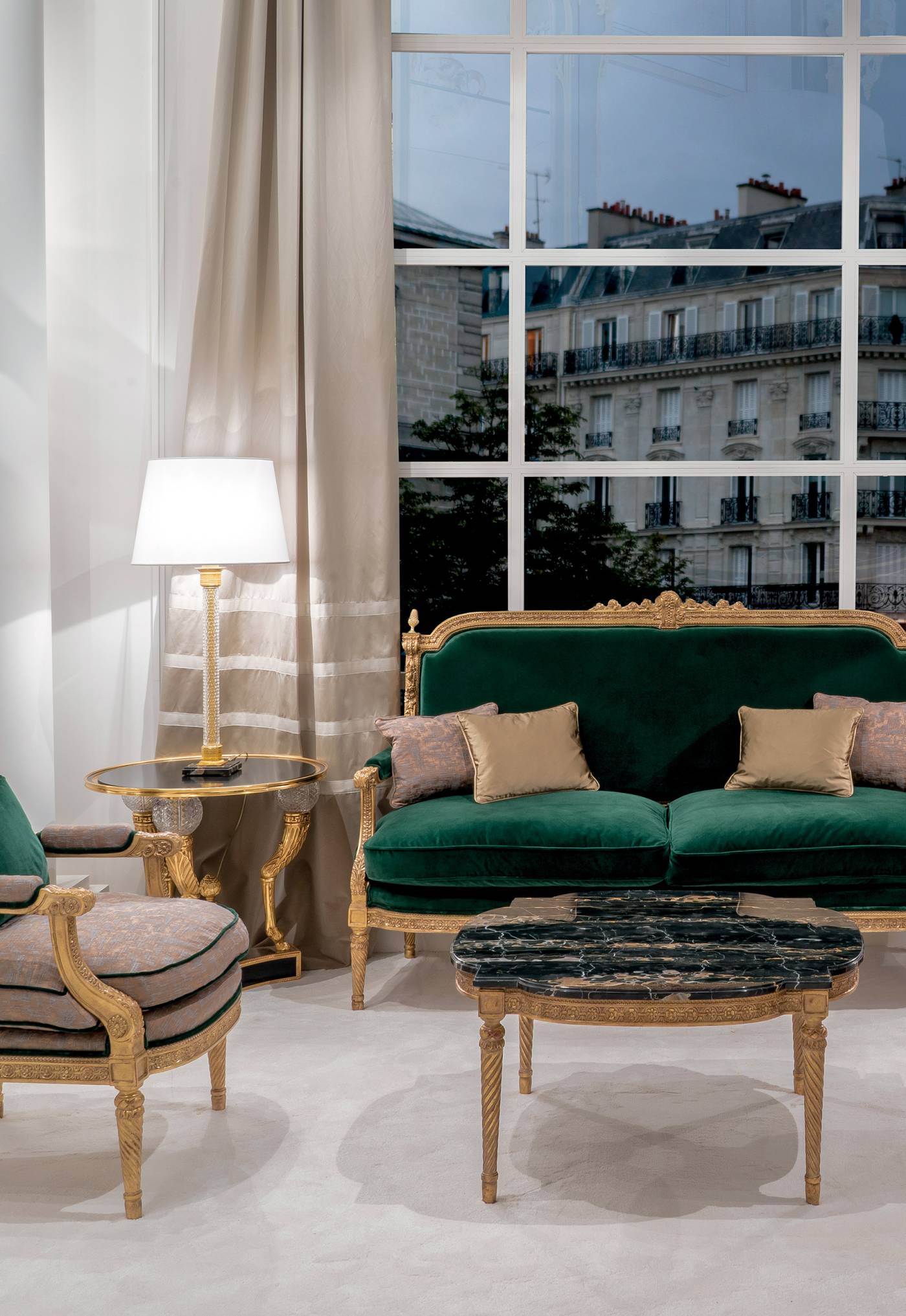Elite-classic-Italian-luxury-furniture-door-living