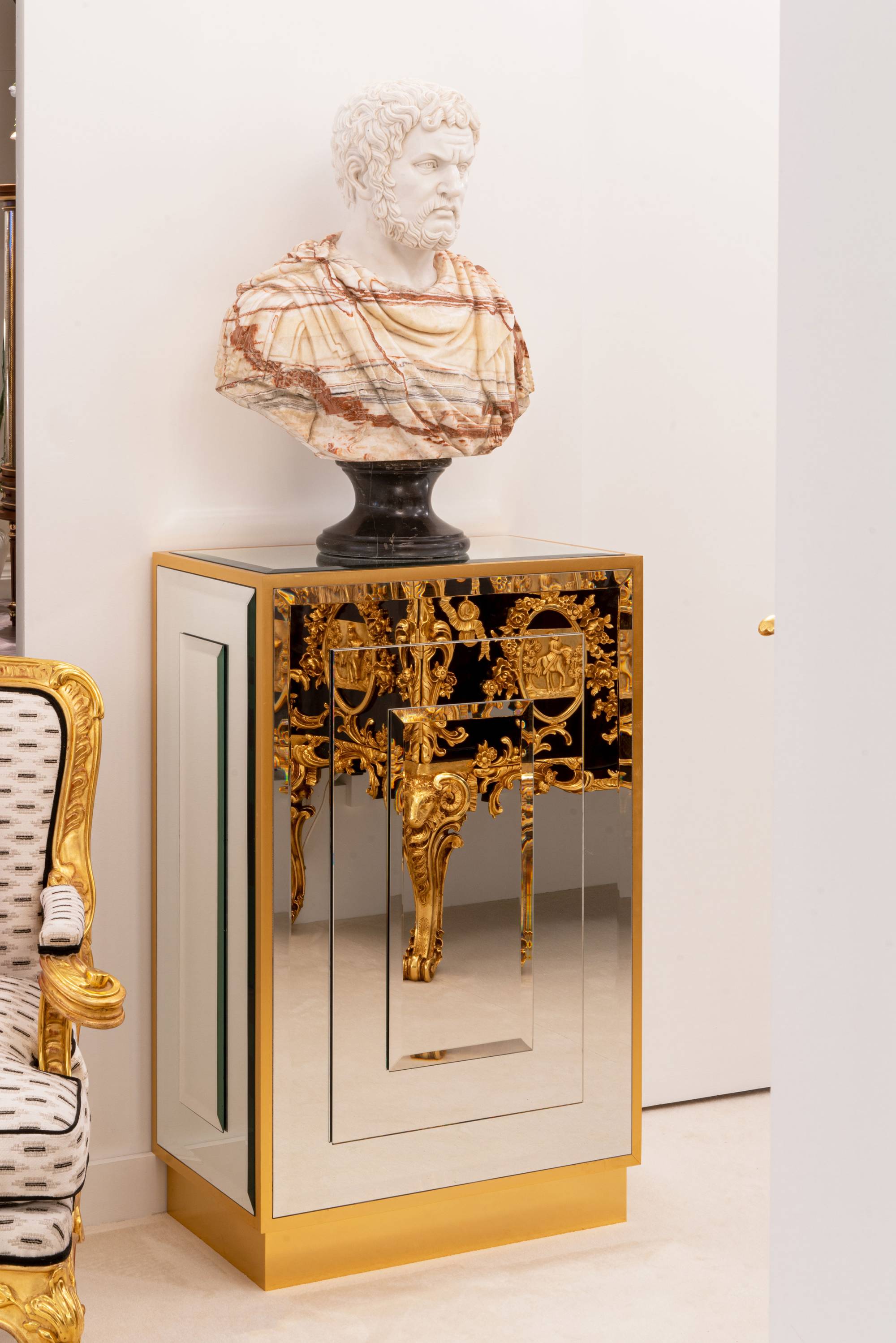 ART.2373 - Ambienti con Colonne di lusso C.G. Capelletti in stile classico italiano