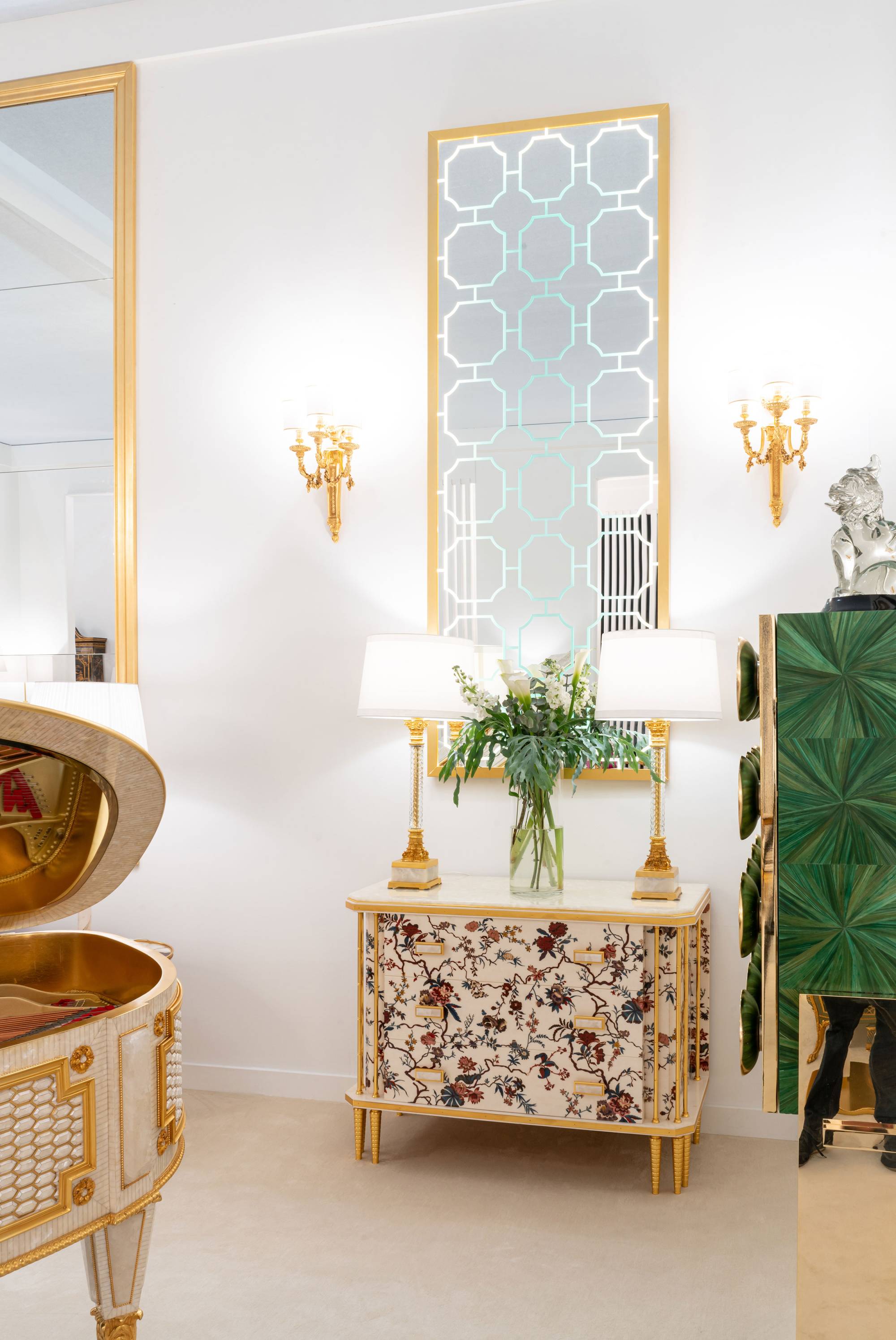 ART. 2301 – C.G. Capelletti Italian Luxury Classic Chest of drawers. Made in Italy classic interior design