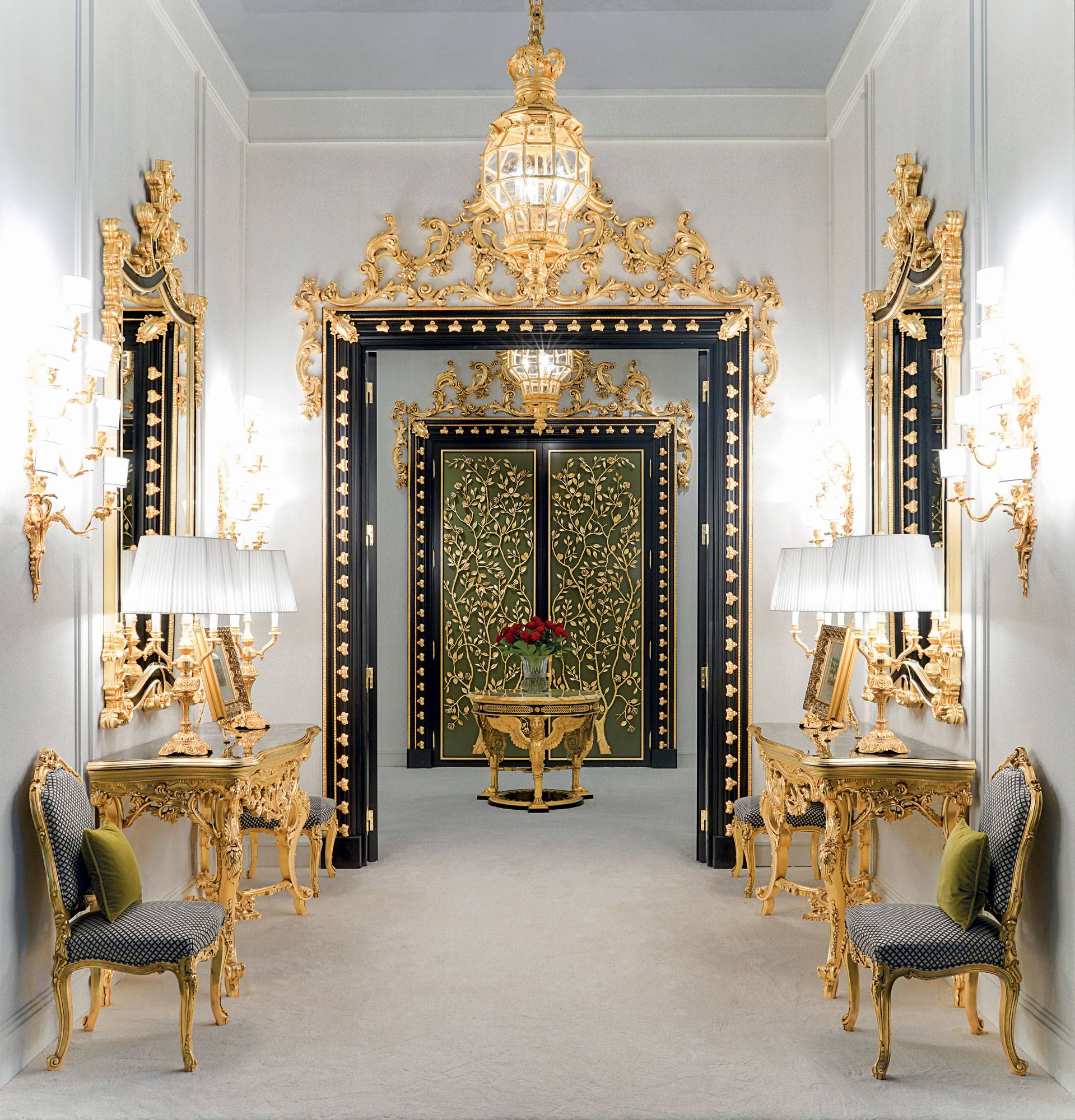 cg-capelletti-italian-luxury-forniture-entrance-008
