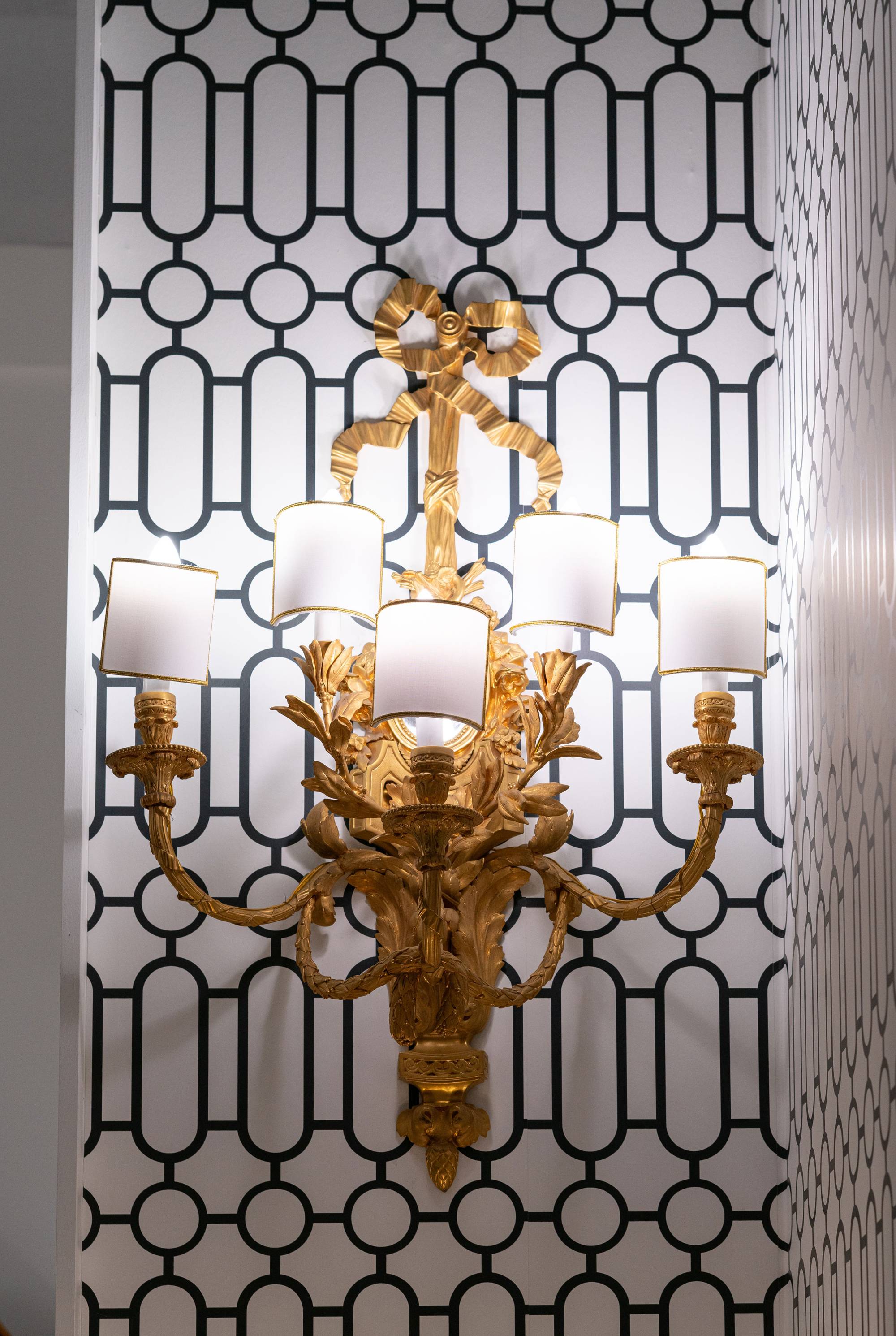 ART. 839 - Illuminazione di lusso in stile classico made in Italy. Design di interni italiano C.G. Capelletti