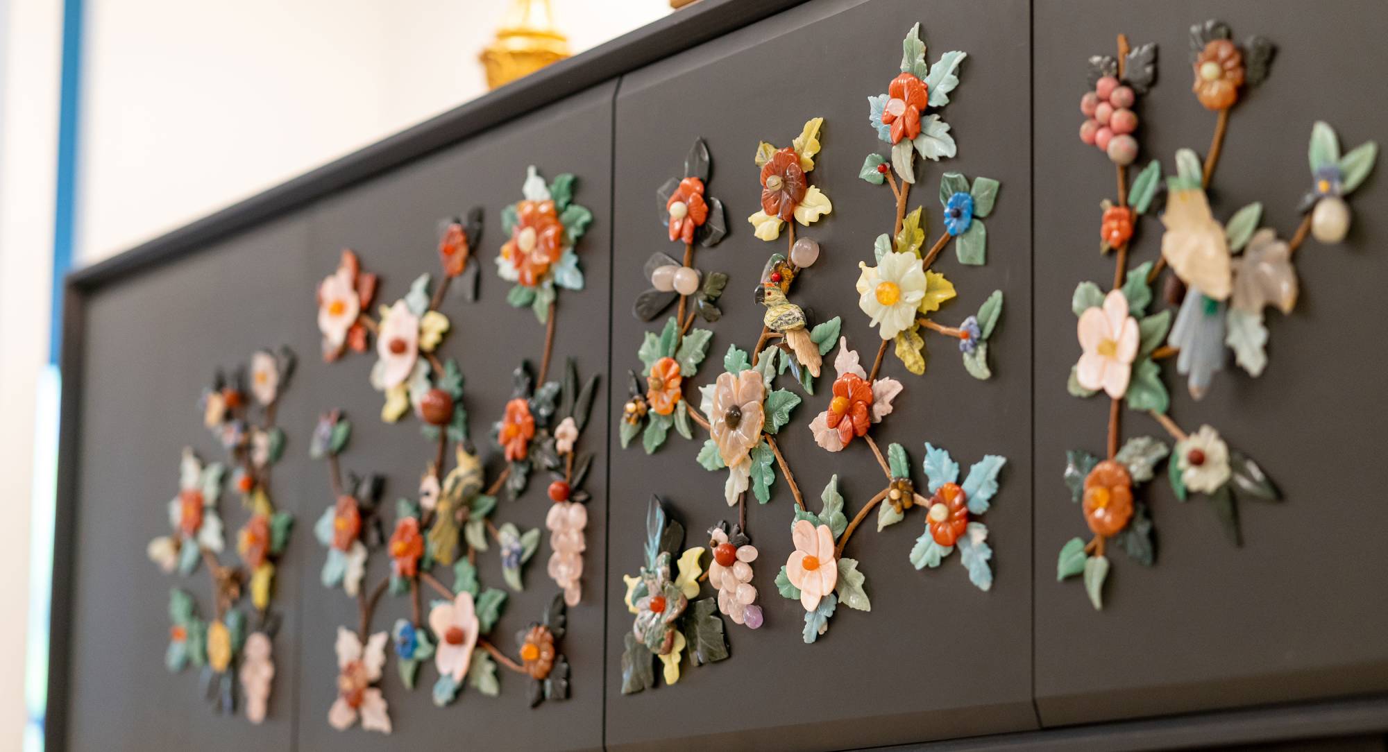 ART. 2372 – The elegance of luxury classic Sideboards made in Italy by C.G. Capelletti.