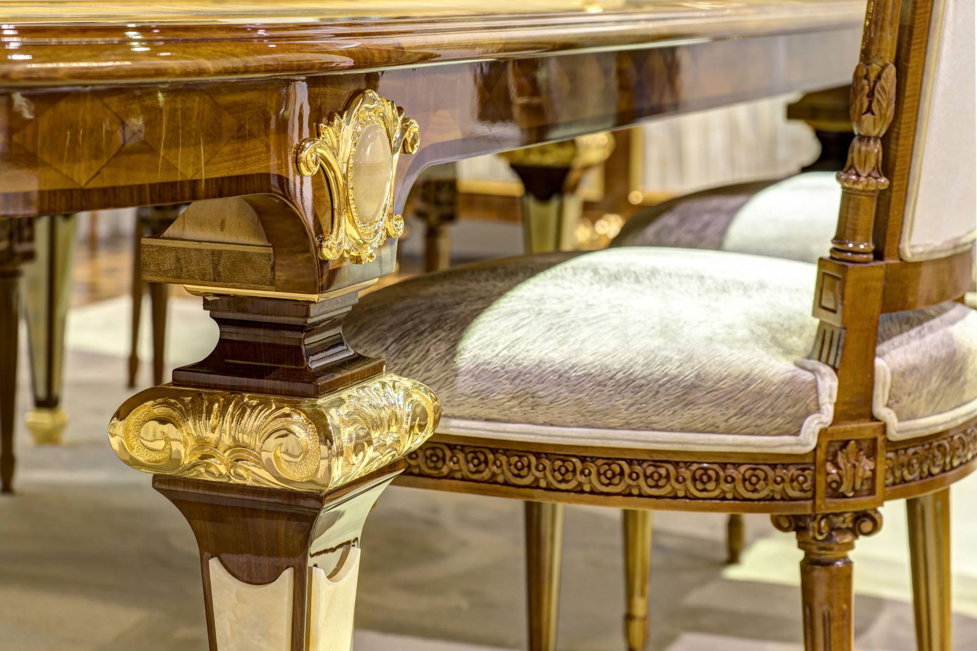 ART. 2069 - Sedie di lusso in stile classico made in Italy. Design di interni italiano C.G. Capelletti