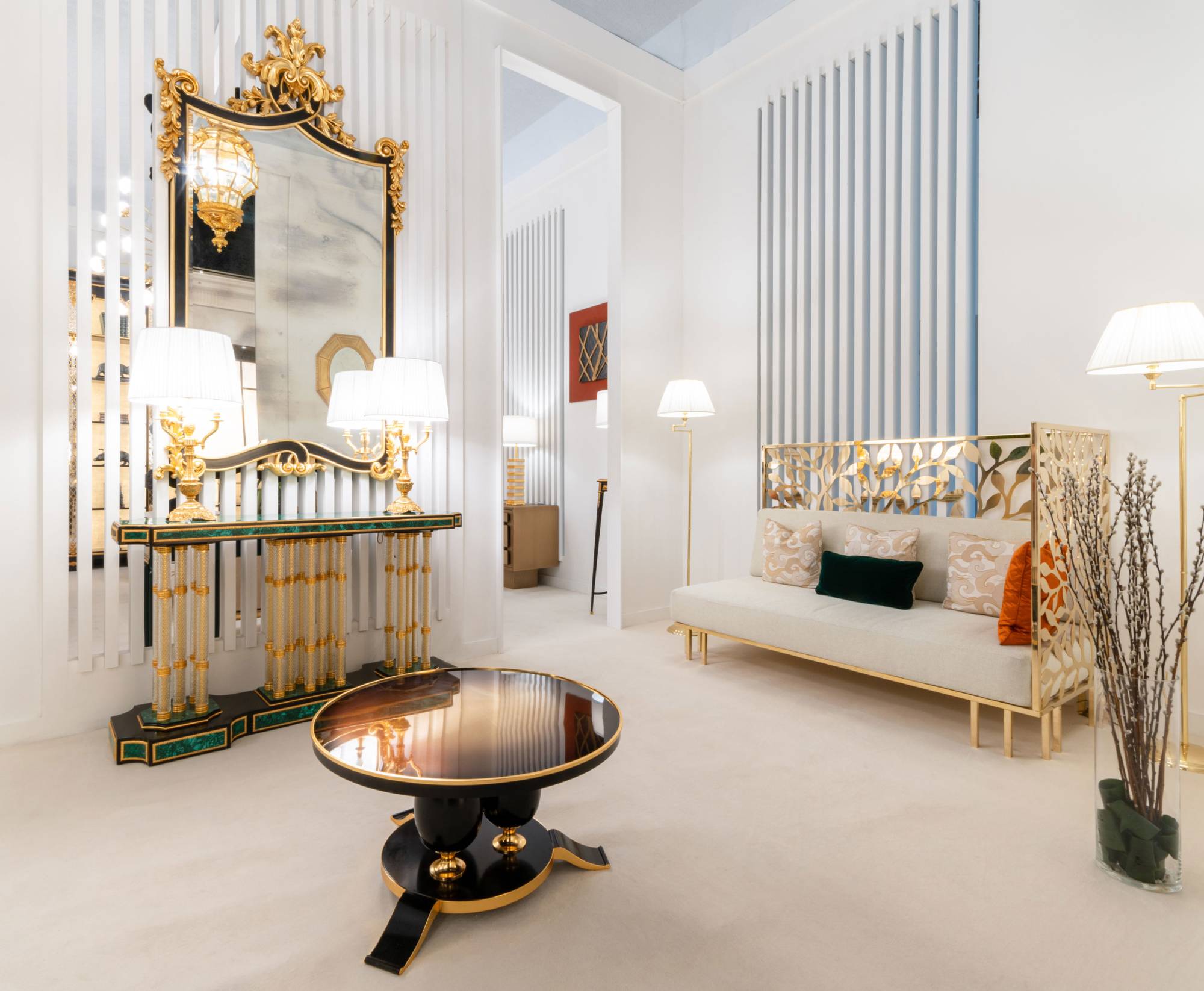 cg-capelletti-italian-luxury-furniture-entrance-2