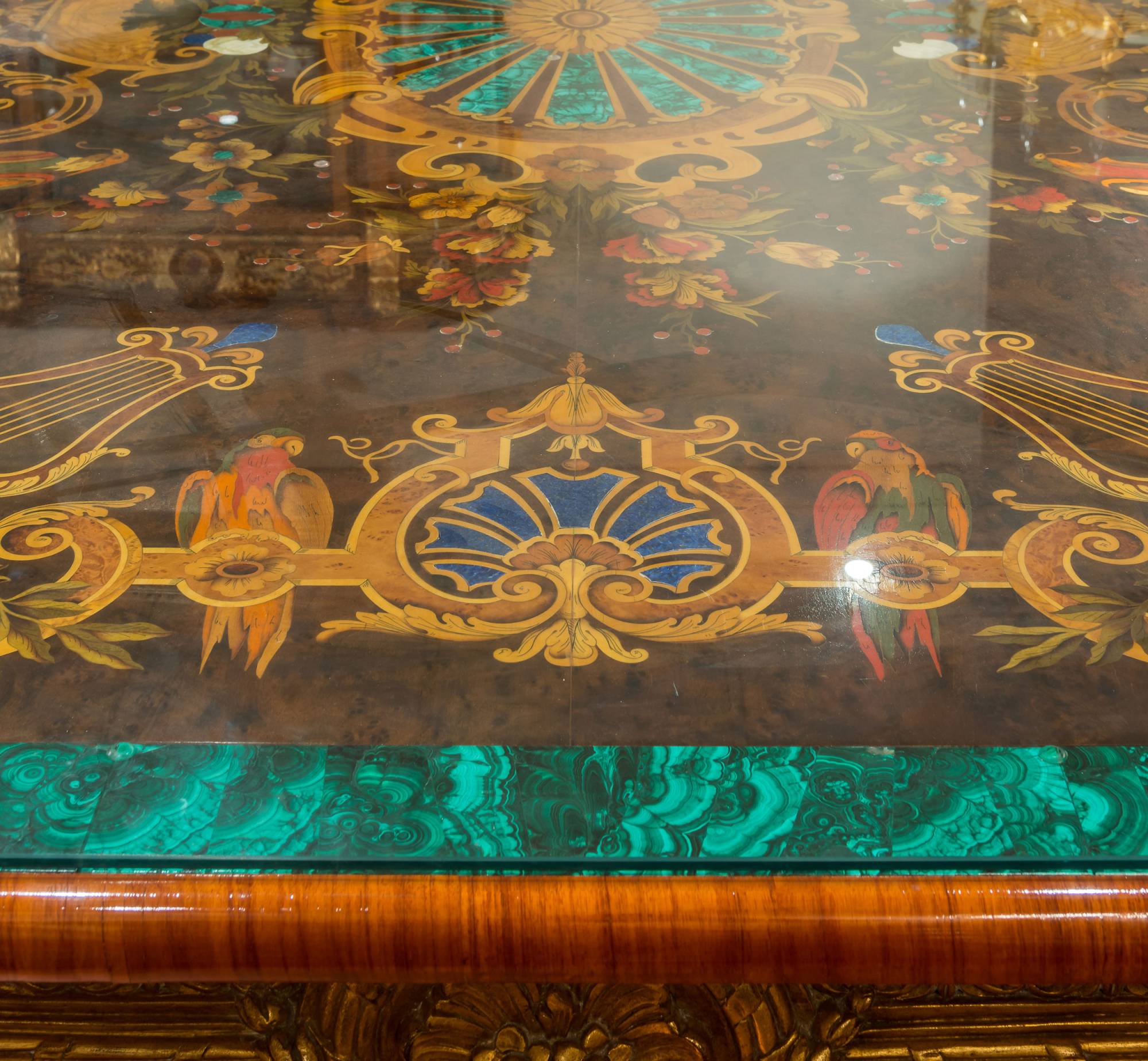 ART. 718-1 - Ambienti con Masterpieces di lusso C.G. Capelletti in stile classico italiano