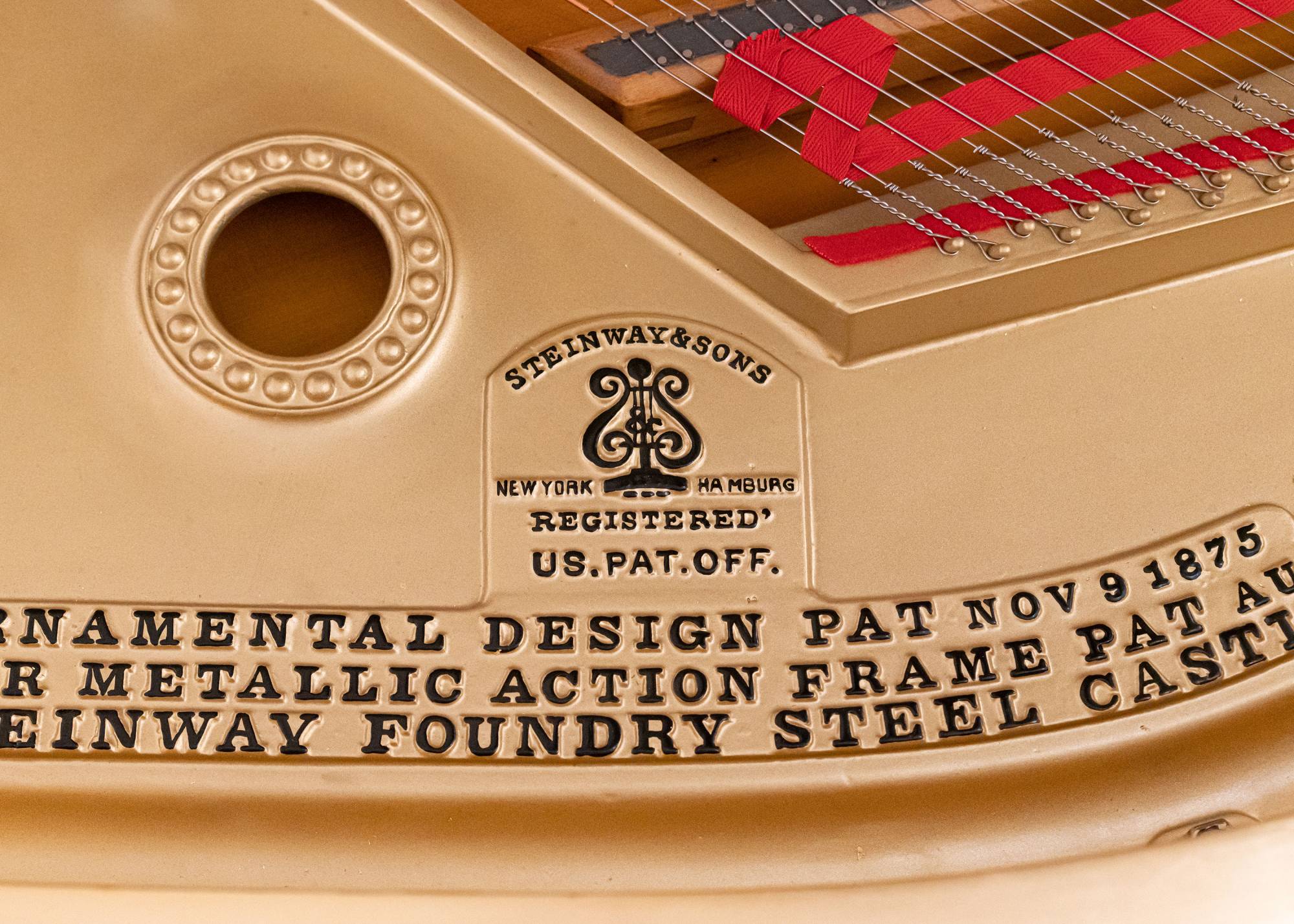 ART. 2728 – The elegance of luxury classic Pianos made in Italy by C.G. Capelletti.