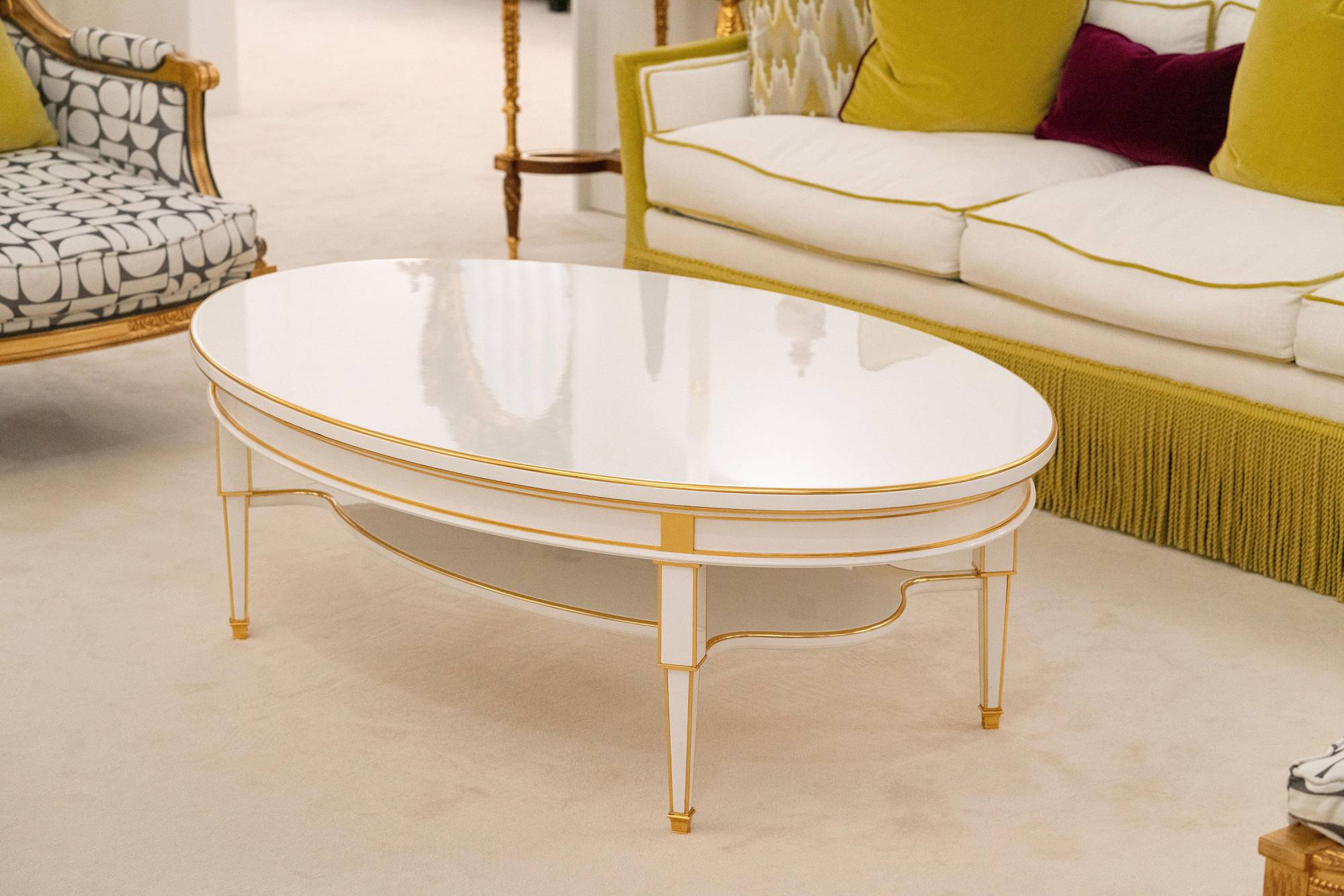 ART. 2219 - Tavolini di lusso in stile contemporaneo made in Italy. Arredamento di lusso italiano C.G. Capelletti