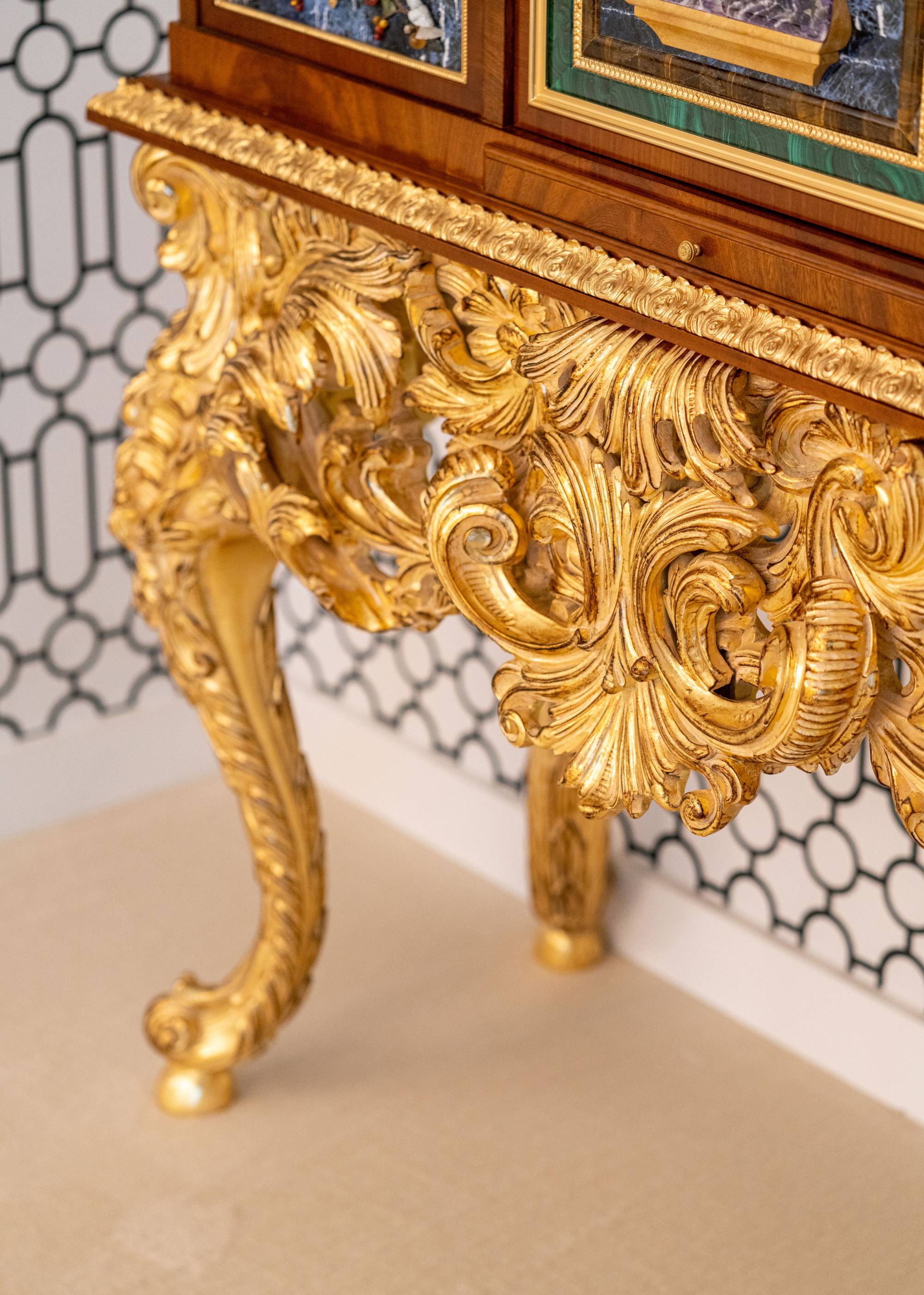 ART. 1014 – The elegance of luxury classic Day storage units made in Italy by C.G. Capelletti.