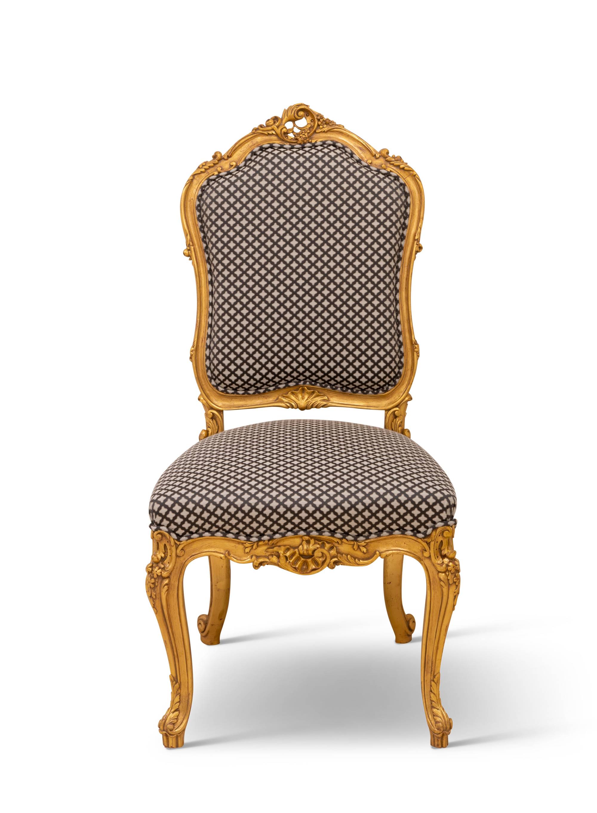 ART. 2177 – The elegance of luxury classic Armchairs made in Italy by C.G. Capelletti.