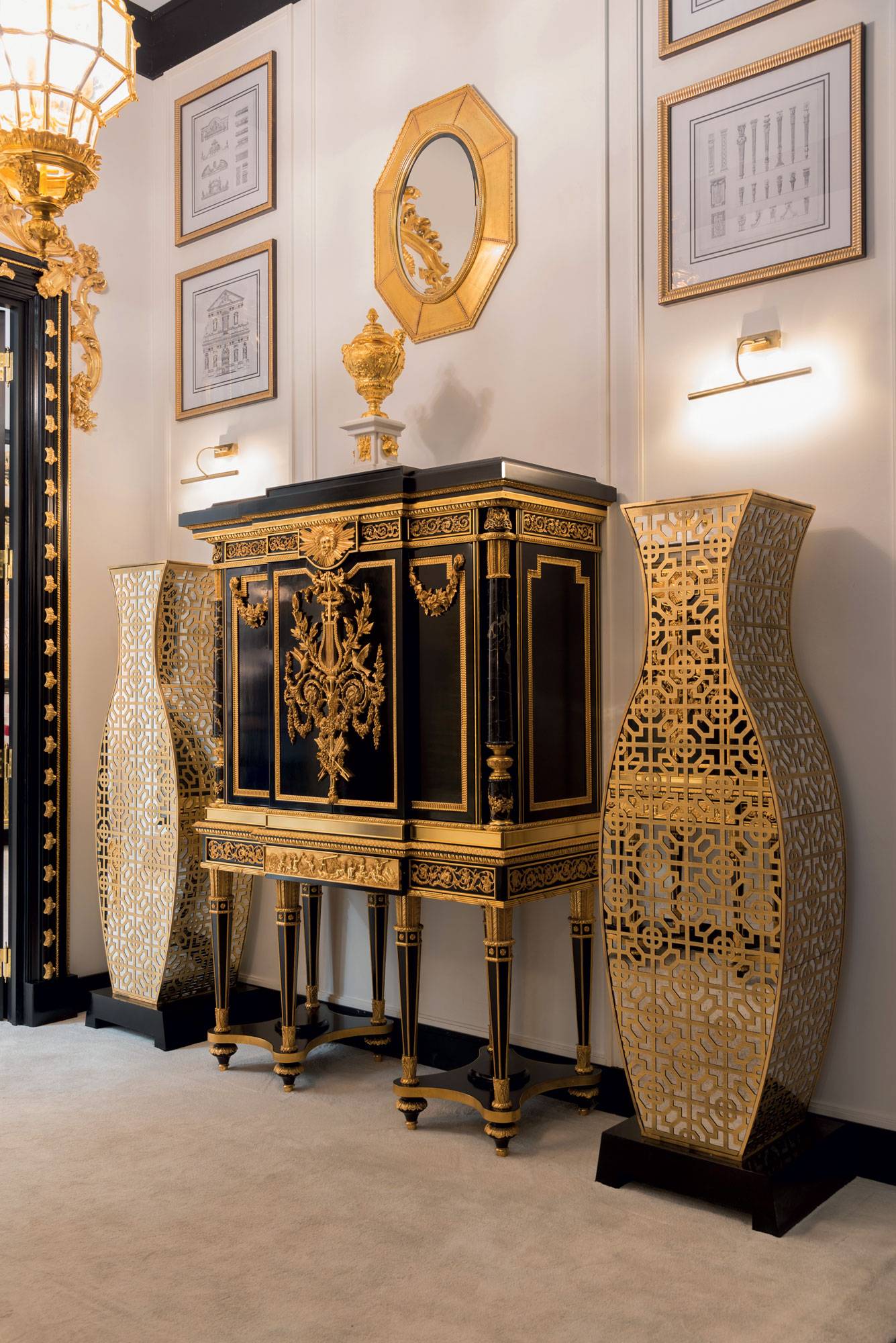 cg-capelletti-italian-luxury-forniture-entrance-003