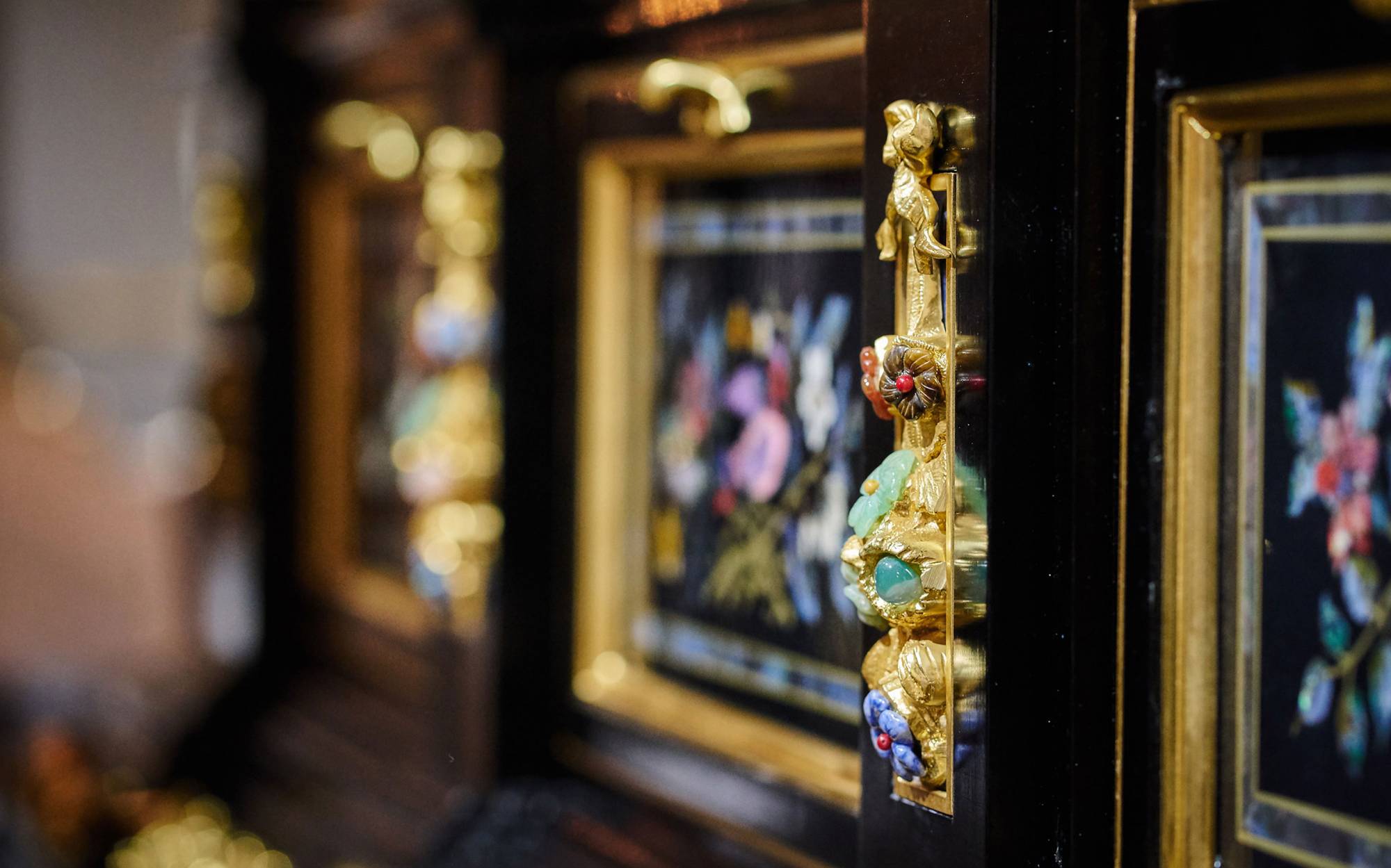 ART. 2142 – C.G. Capelletti Italian Luxury Classic Masterpieces. Made in Italy classic interior design