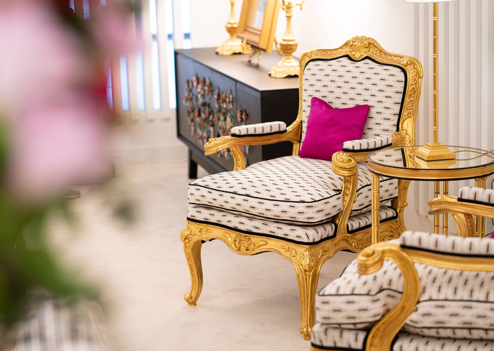 ART. 757 - Poltrone di lusso in stile classico made in Italy. Design di interni italiano C.G. Capelletti