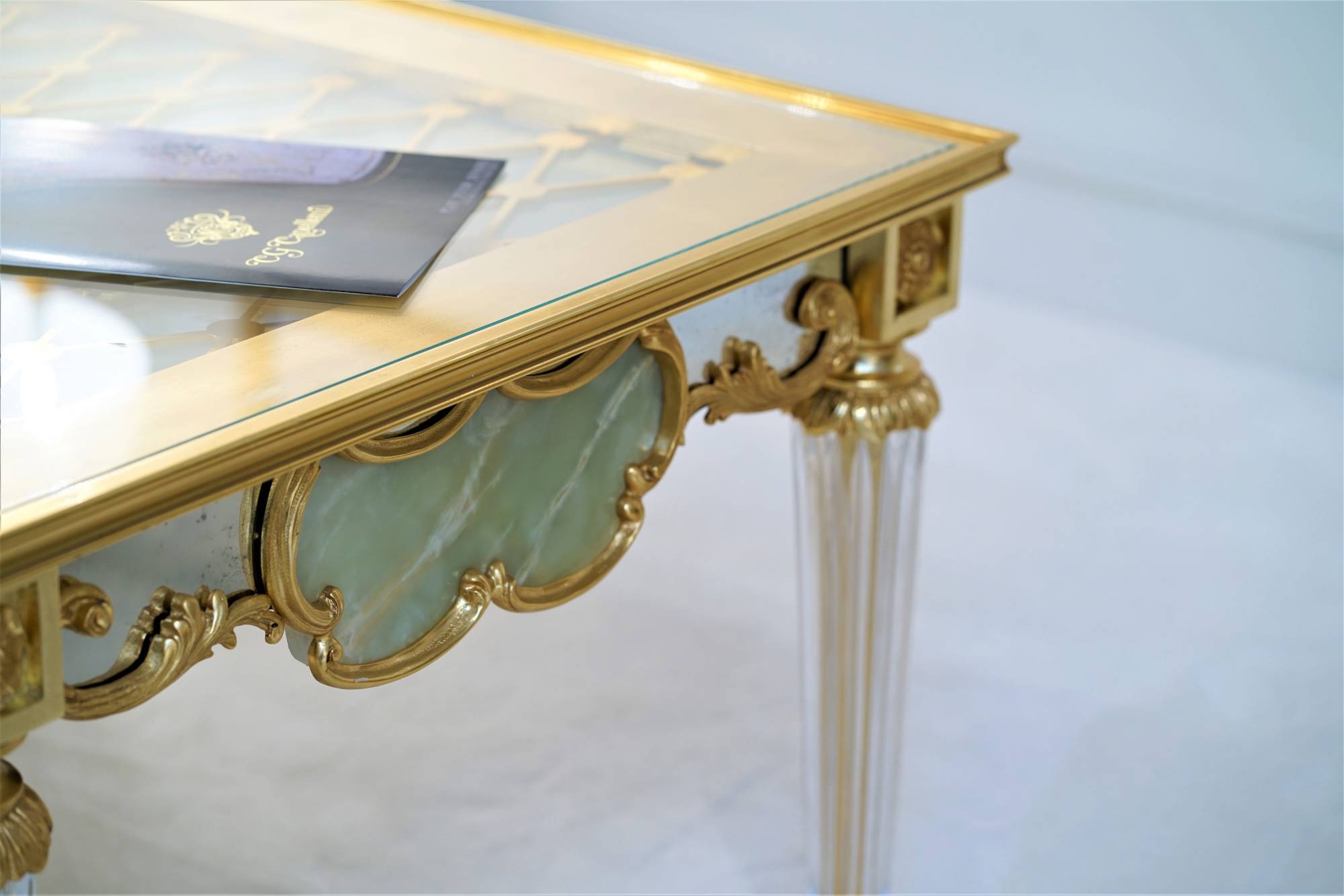 ART. 2192 - Tavolini di lusso in stile contemporaneo made in Italy. Arredamento di lusso italiano C.G. Capelletti
