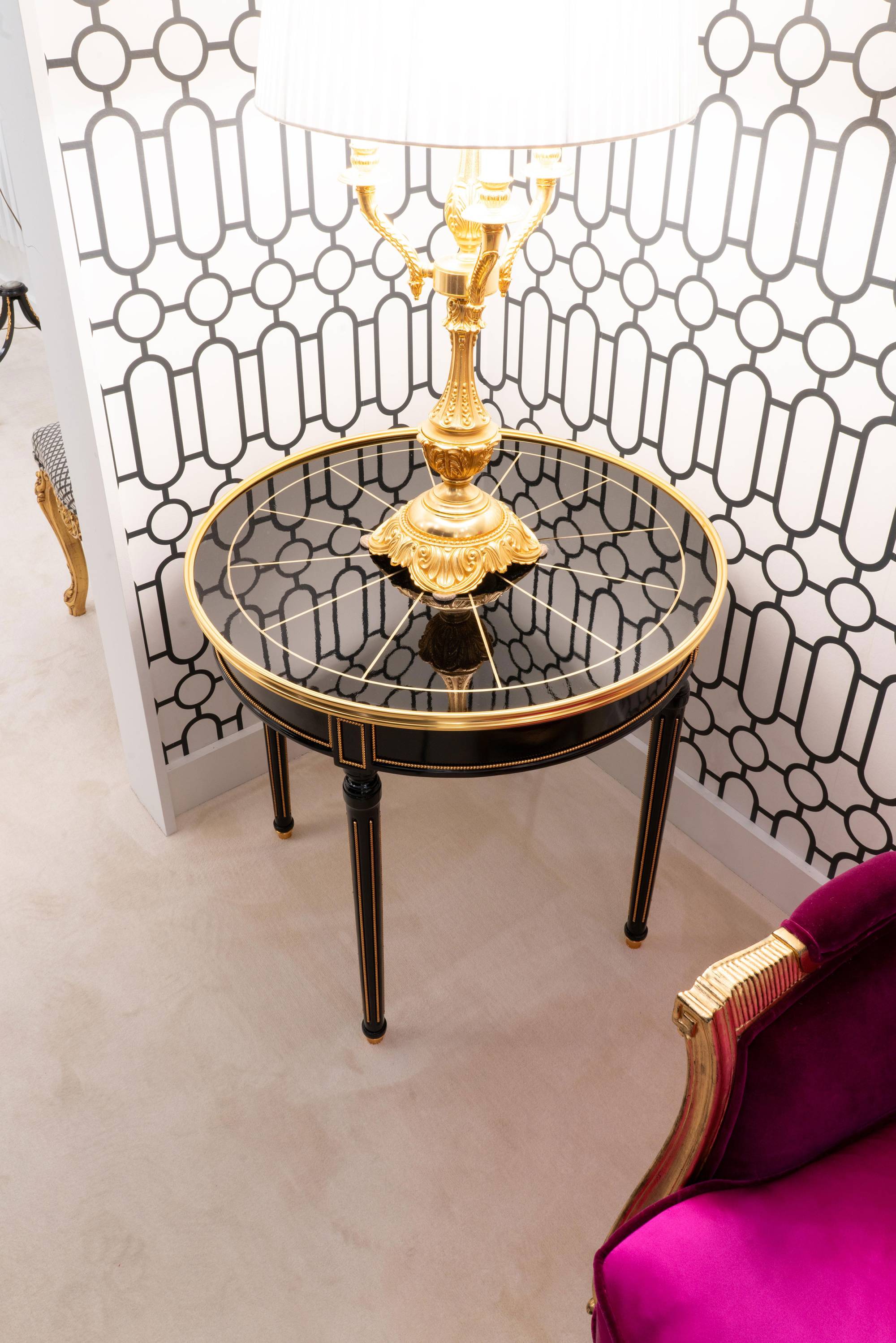 ART. 2376 – The elegance of luxury classic Small tables made in Italy by C.G. Capelletti.