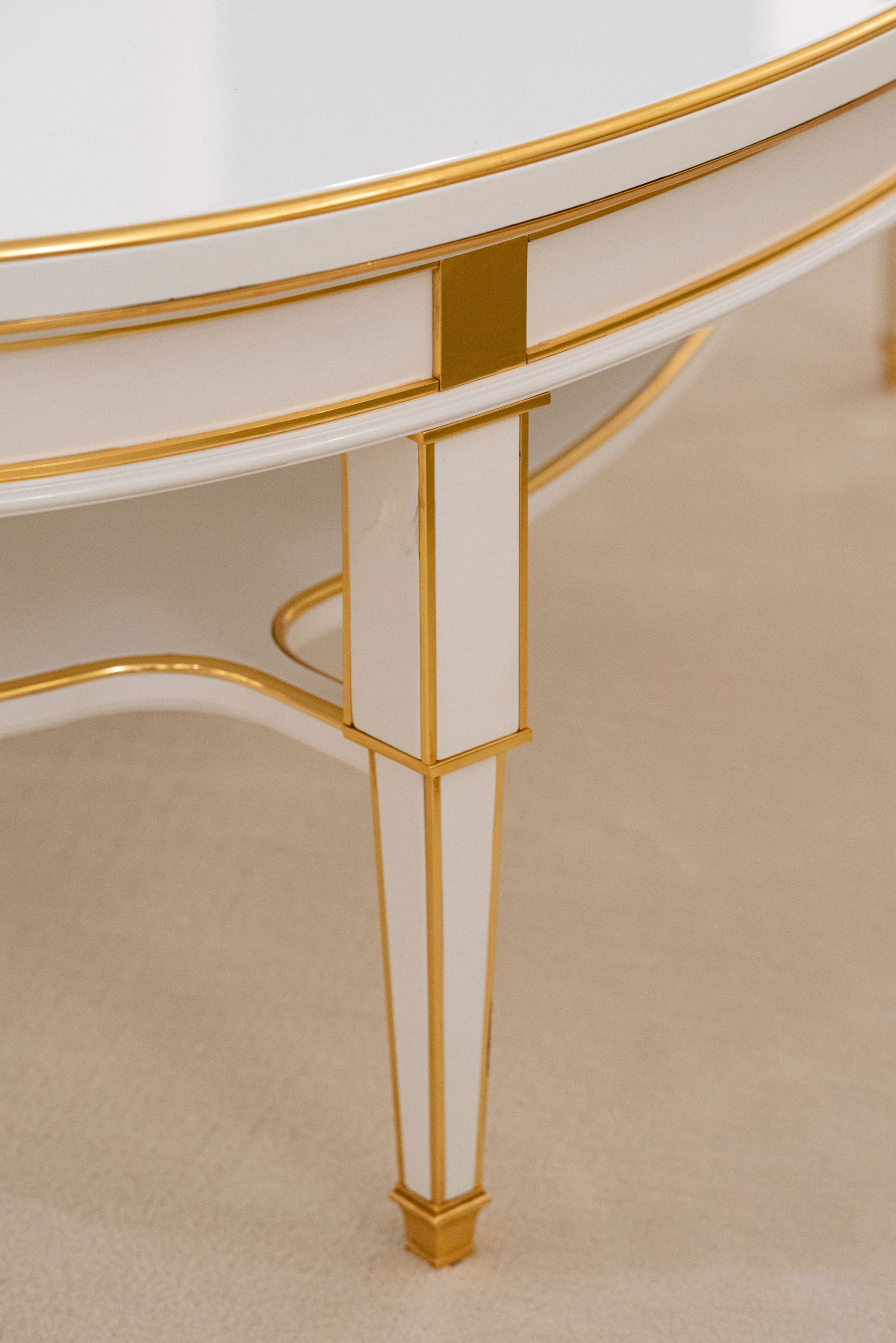 ART. 2219 - Tavolini di lusso in stile contemporaneo made in Italy. Arredamento di lusso italiano C.G. Capelletti