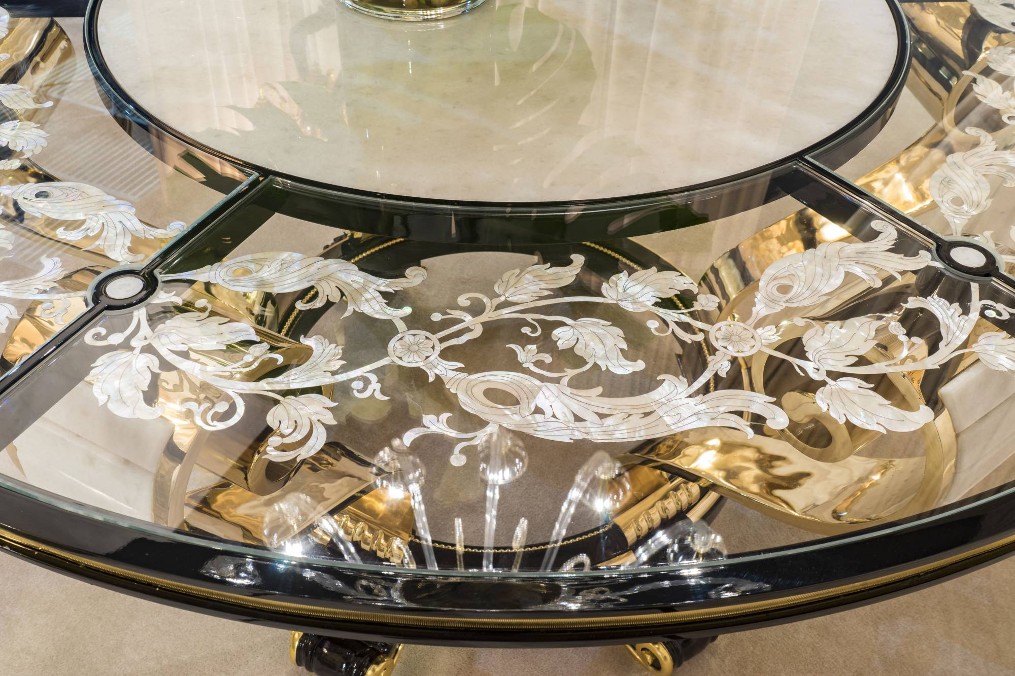 ART. 2084 – The elegance of luxury classic Tables made in Italy by C.G. Capelletti.