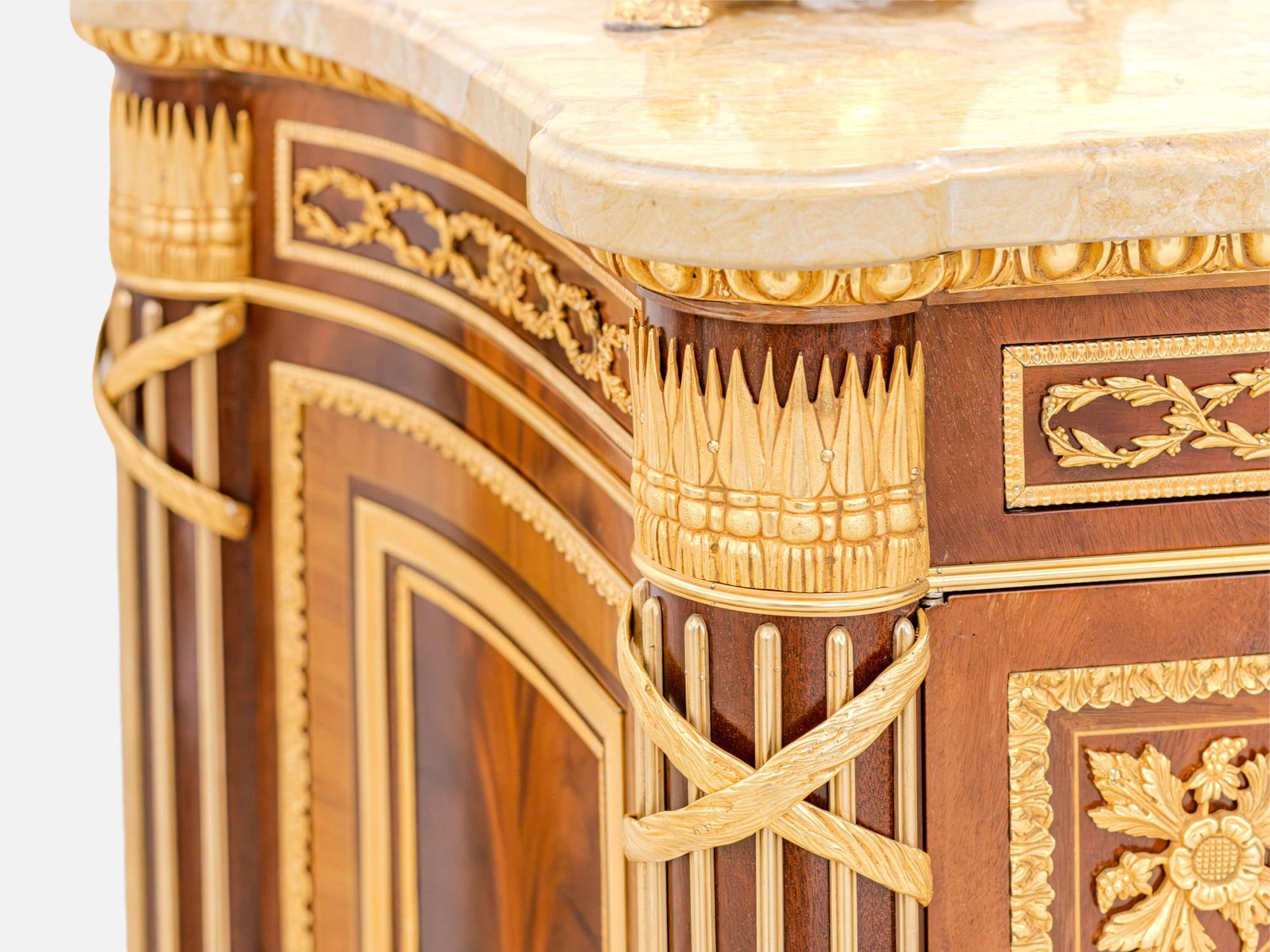 ART. 779 &ndash; C.G. Capelletti Italian Luxury Classic Chest of drawers. Made in Italy classic interior design