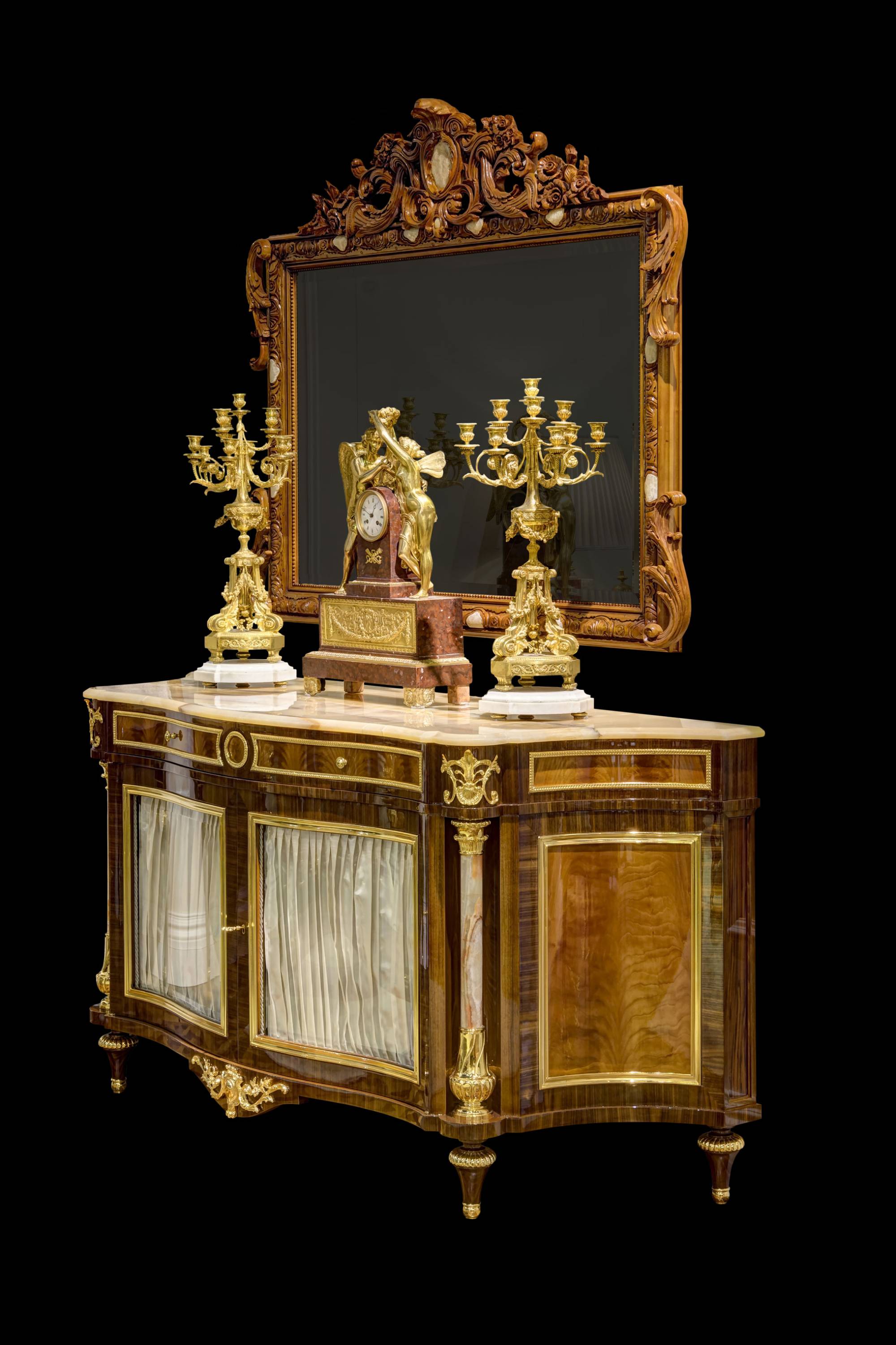 ART. 2073 - Ambienti con Credenze di lusso C.G. Capelletti in stile classico italiano