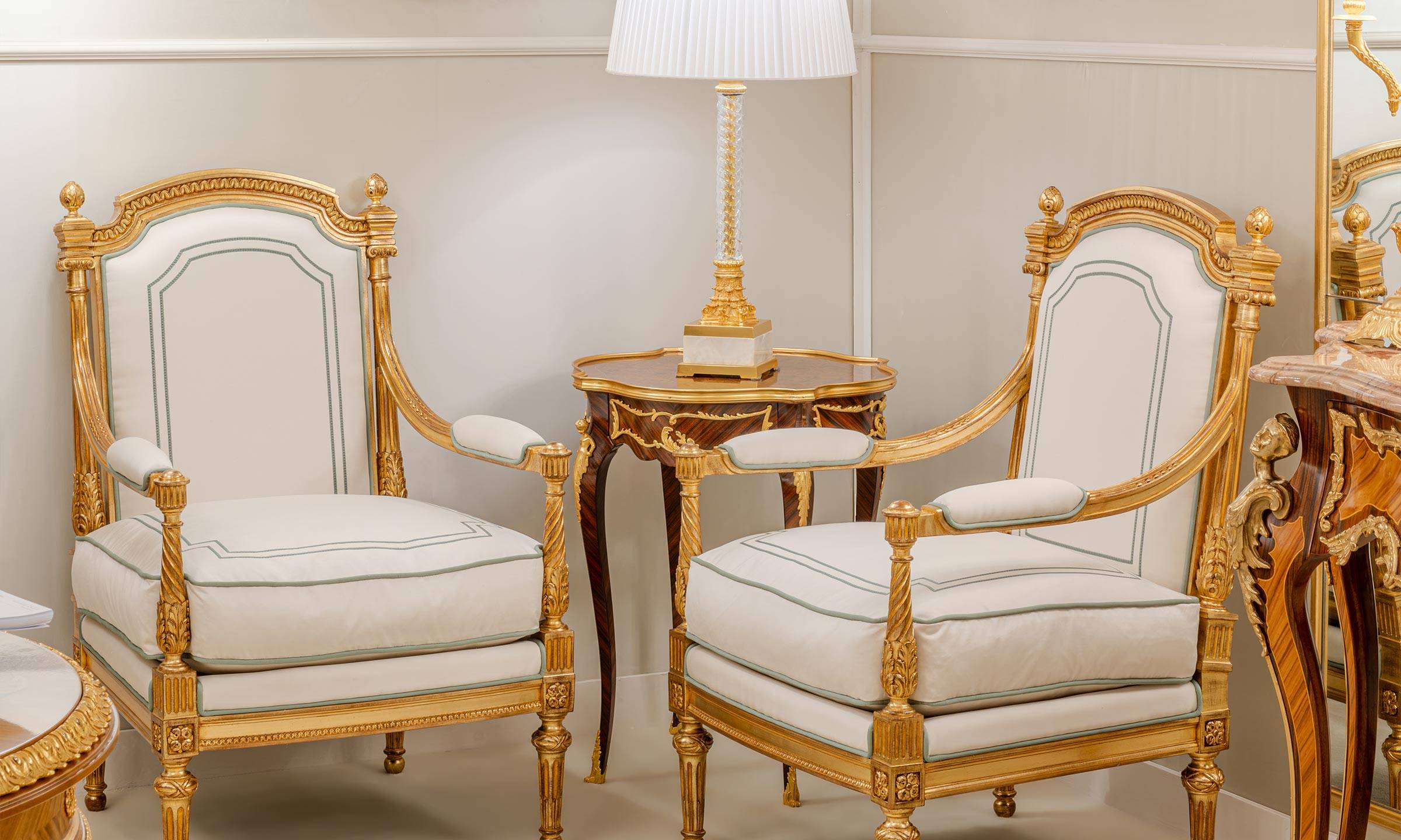 cg-capelletti-Italian-luxury-furniture-dining-pure-classic-03