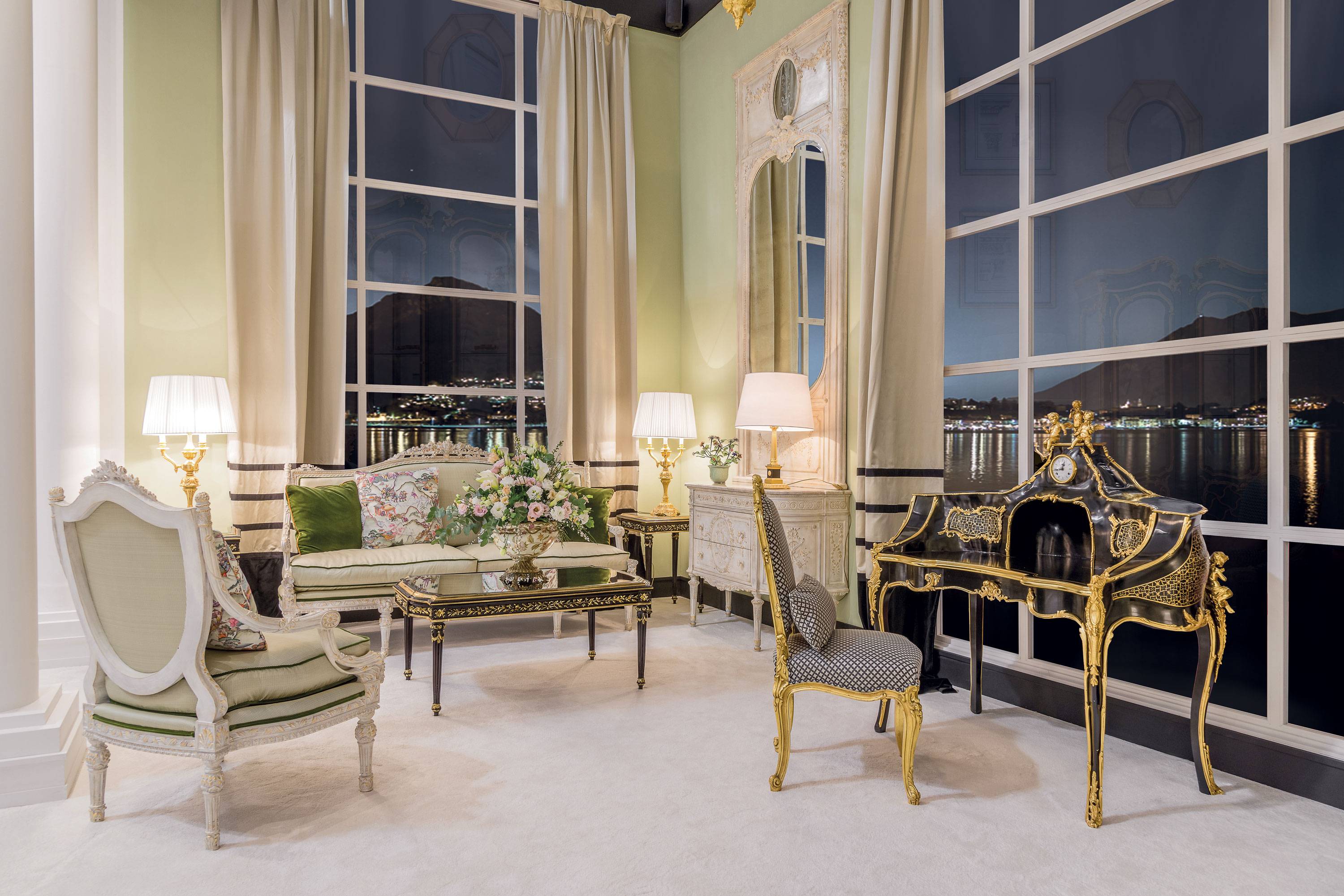 Desks and writing desks - Italian luxury furniture C.G. Capelletti